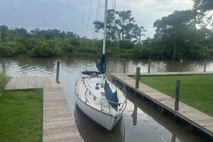 1981 Cape Dory thumbnail 7