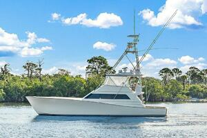 1990 Monterey Custom Sport Fish thumbnail 1