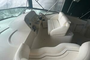 1997 Cruisers Yachts 3575 thumbnail 10