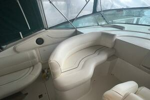 1997 Cruisers Yachts 3575 thumbnail 8