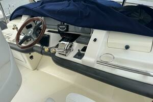 2007 Sea Ray Sedan Bridge thumbnail 11