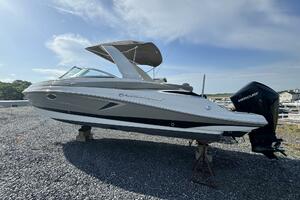 Photo 4388019 for 2022 Crownline 280 XSS  