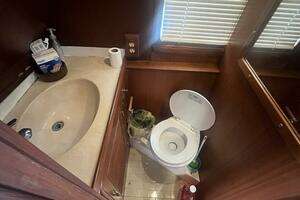 1986 Marine Trader Med Yacht 62 Yachtfish thumbnail 65