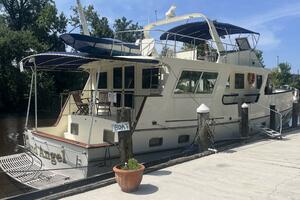 Island Angel 62ft Marine Trader Yacht For Sale