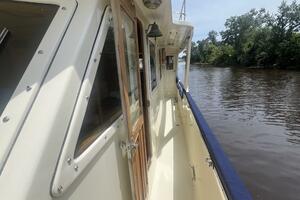 Island Angel 62ft Marine Trader Yacht For Sale