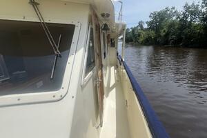 Island Angel 62ft Marine Trader Yacht For Sale