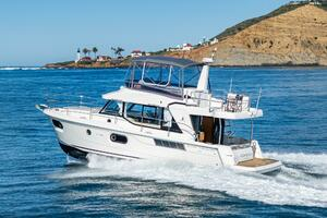 Oasis II 2021 Beneteau Swift Trawler 41 Fly Yacht For Sale in San Diego CA