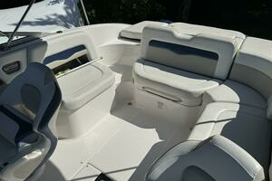 2014 Chaparral 246 SSI thumbnail 7