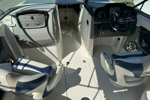 2014 Chaparral 246 SSI thumbnail 8