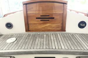 Baby Blue 25ft Jarvis Newman Yacht For Sale