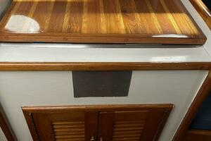 Baby Blue 25ft Jarvis Newman Yacht For Sale