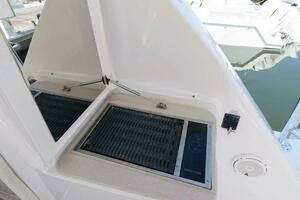 2015 Hatteras Express Sportfish thumbnail 20