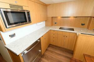 2015 Hatteras Express Sportfish thumbnail 7