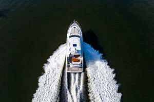 2016 Beneteau Gran Turismo 49 thumbnail 10