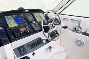 2011 Tiara Yachts 4300 Open thumbnail 16
