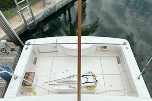 2011 Tiara Yachts 4300 Open thumbnail 12