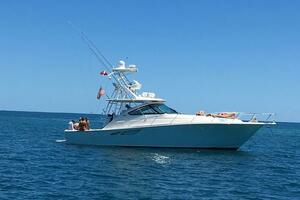 2011 Tiara Yachts 4300 Open thumbnail 1