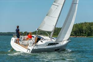 30ft Beneteau Yacht For Sale