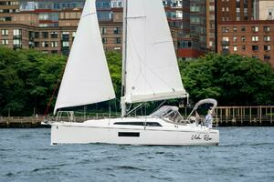 30ft Beneteau Yacht For Sale