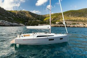 34ft Beneteau Yacht For Sale