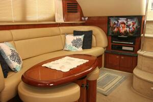 Photo 4418870 for 2004 Sea Ray 390 Motor Yacht  