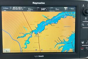 Photo 4418887 for 2004 Sea Ray 390 Motor Yacht  