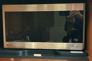 Photo 4418893 for 2004 Sea Ray 390 Motor Yacht  