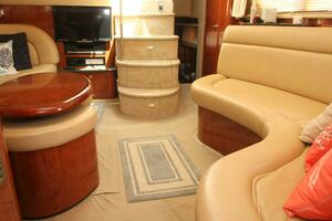 Photo 4418880 for 2004 Sea Ray 390 Motor Yacht  