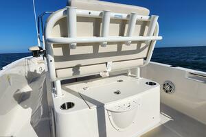 Photo 4418939 for 2023 Boston Whaler 220 Dauntless  