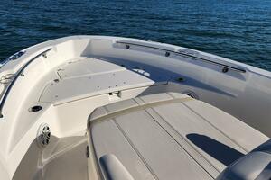 Photo 4418907 for 2023 Boston Whaler 220 Dauntless  