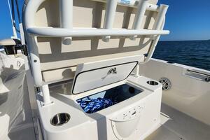 Photo 4418937 for 2023 Boston Whaler 220 Dauntless  