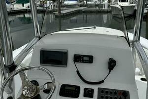 Thimble DayZ com 21ft Sportsman Yacht For Sale
