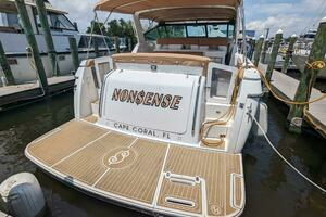2000 Tiara Yachts 3500 Express thumbnail 13