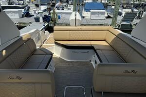 Photo 4424875 for 2021 Sea Ray SDX 270 Outboard  