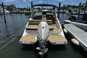 Photo 4424880 for 2021 Sea Ray SDX 270 Outboard  