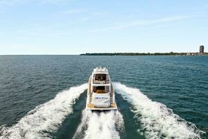 2022 Viking 75 Motor Yacht thumbnail 45