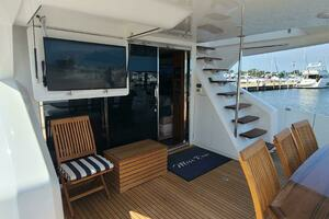 2022 Viking 75 Motor Yacht thumbnail 5