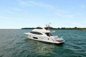 2022 Viking 75 Motor Yacht thumbnail 22