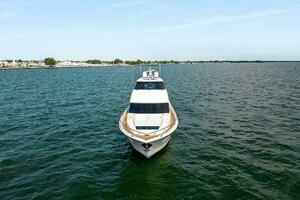 2022 Viking 75 Motor Yacht thumbnail 23