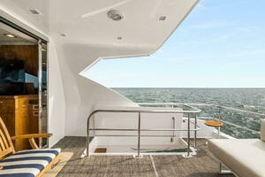 2022 Viking 75 Motor Yacht thumbnail 38