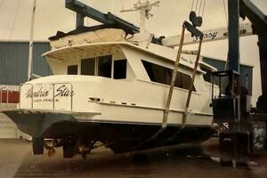 1990 Motor Yacht 70 Brata thumbnail 16