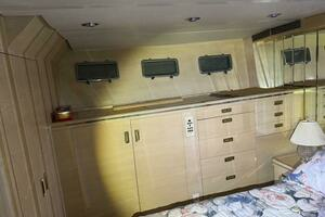 1990 Motor Yacht 70 Brata thumbnail 35