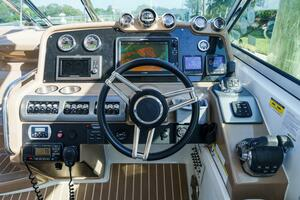 2014 40 Formula Super Sport Helm