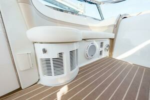 2014 40 Formula Super Sport Speakers