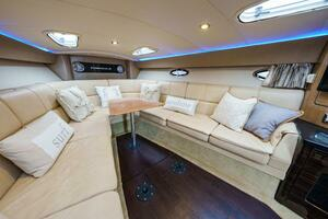 2014 40 Formula Super Sport Salon Seating