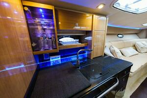 2014 40 Formula Super Sport Galley