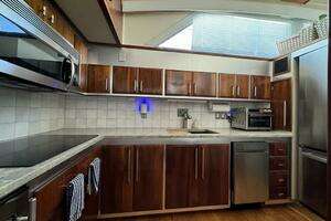 1986 Bertram 58 Flybridge Motor Yacht thumbnail 84