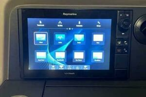 2017 Sea Ray 460 Sundancer thumbnail 20