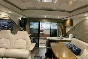 2017 Sea Ray 460 Sundancer thumbnail 13