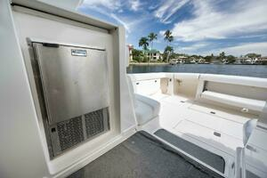 2004 Tiara Yachts 38 Open thumbnail 27